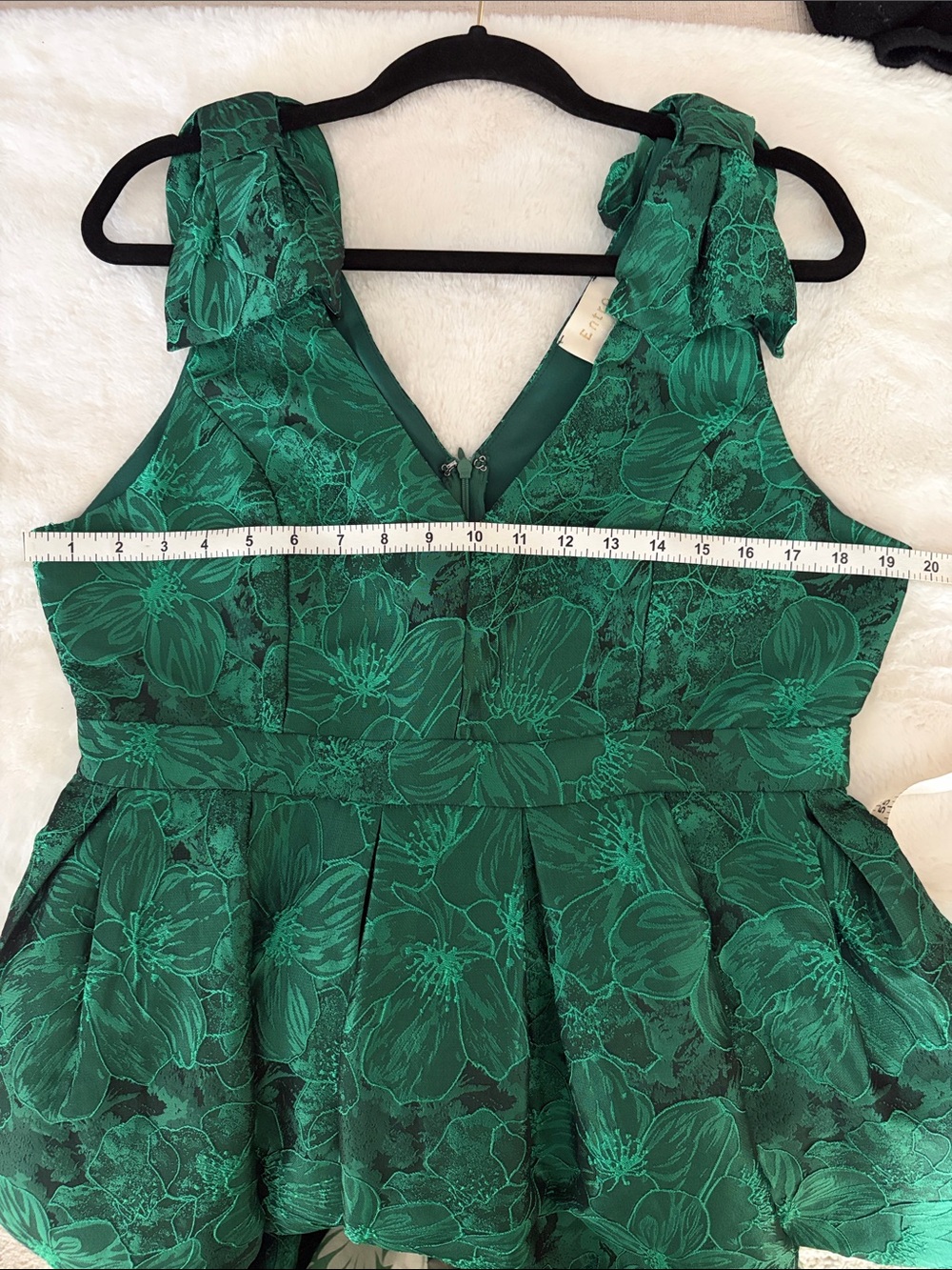 Entro size large Elegant Green Floral V-Neck Women's Dress - Picture 9 of 9